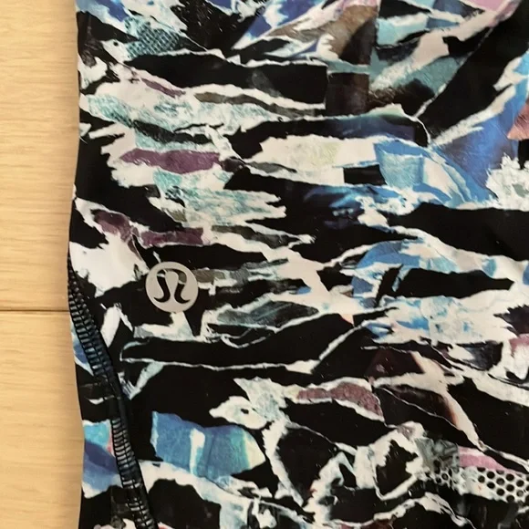 Lululemon Capri Running Pants - Picture 5 of 7